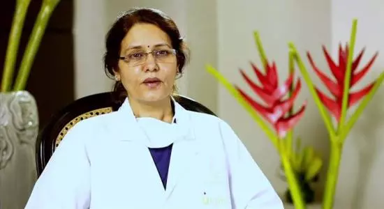 Dr Rama Joshi, Best Gynae Cancer Surgeon in India, Best Cancer Surgeon for Uterus Cancer, Ovarian Cancer, Best Surgeon for Laparoscopic Hysterectomy for Cancer, Best Gynae Cancer Surgeon at Fortis Hospital, Gurgaon